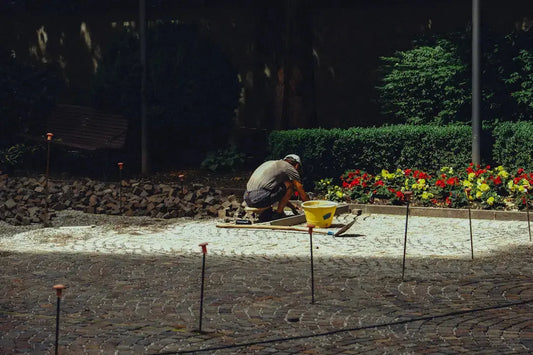 Choosing the Right Contractor for Your Landscaping Project